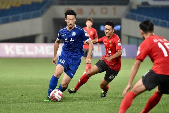 体育报：AC米兰选择出售迈尼昂和特奥 标价1亿欧